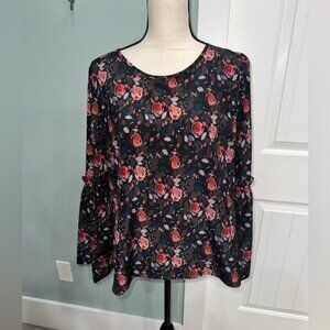 Saks Fifth Ave Women’s floral bell sleeve blouse size medium